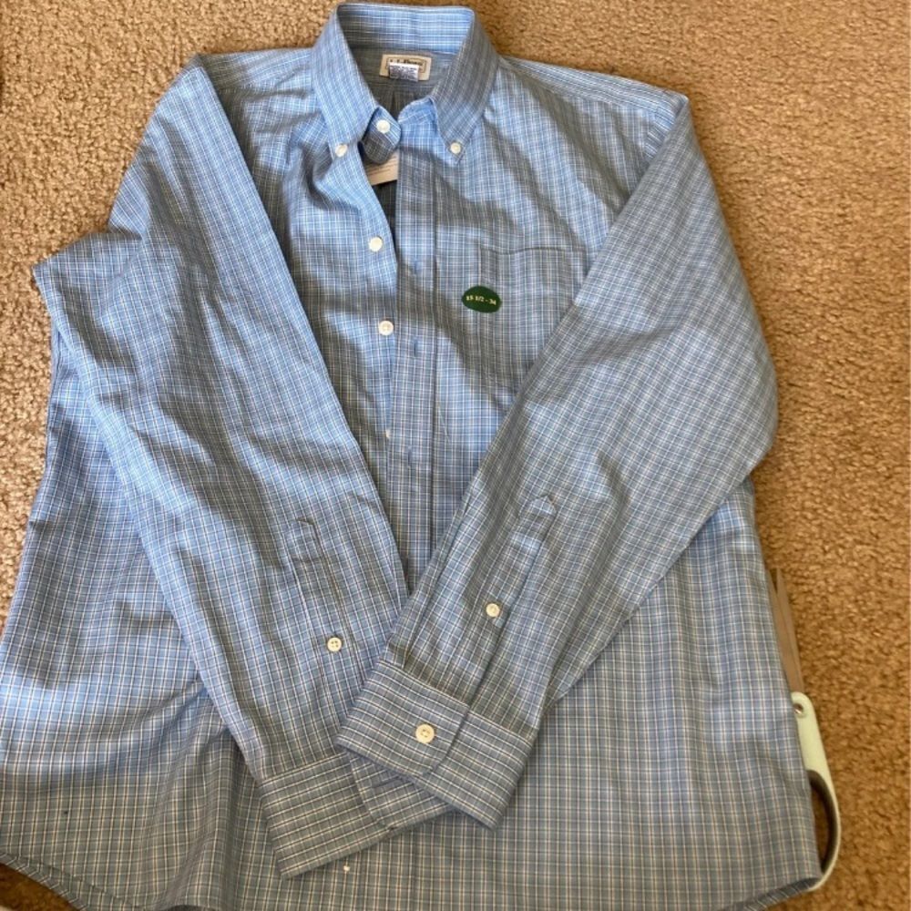 Men’s Blue L.L. Bean Button Down Dress Shirt NWT